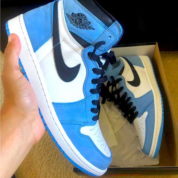 Air Jordan Retro 1 High OG | University Blue | 11 - Picture 1 of 5